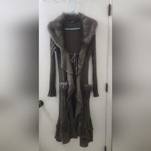 Forla Paris Brown Cardigan, Size Large.